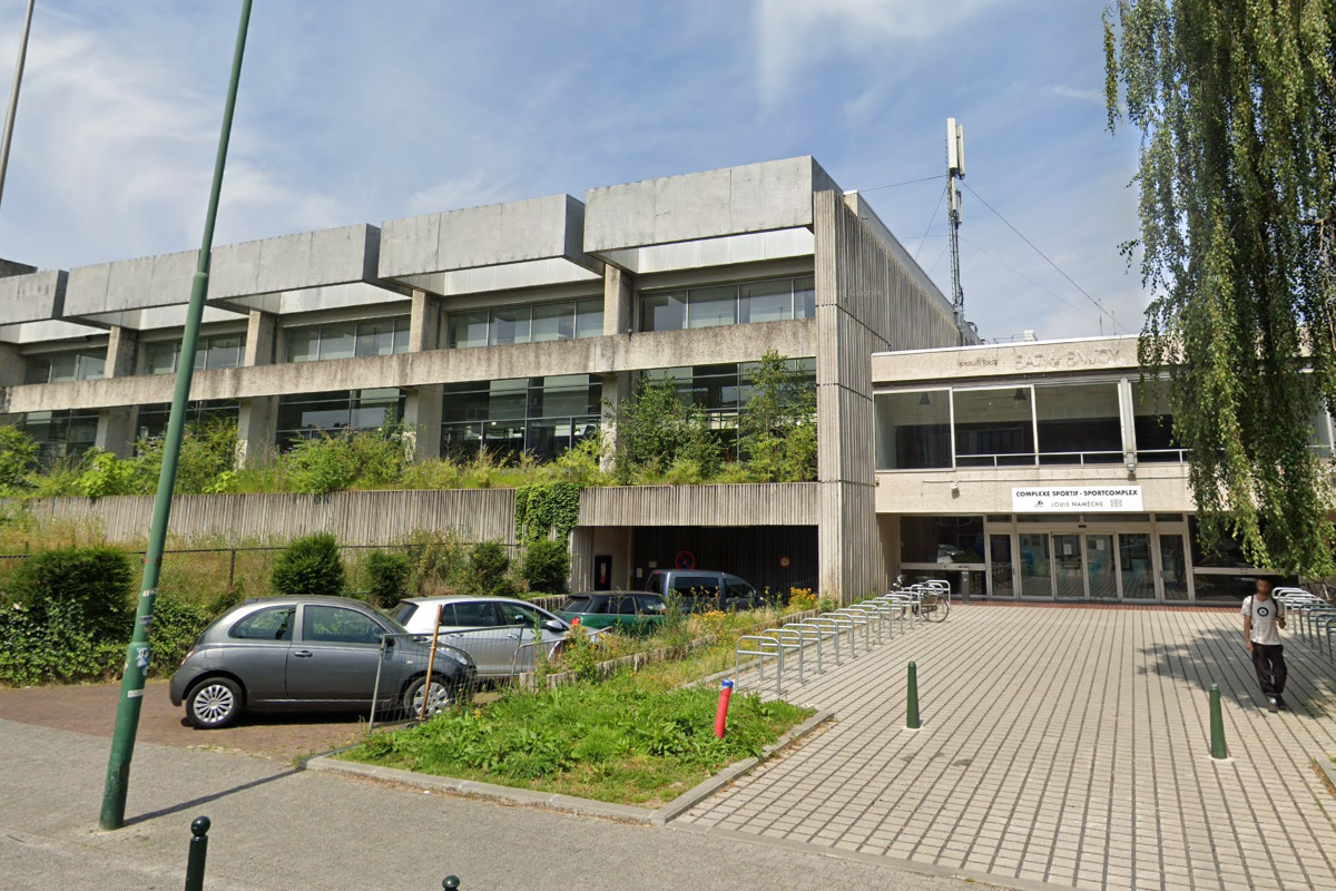 Piscine Molenbeek Louis Namèche extérieur